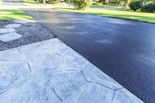 Cost of Residential Driveway Sealing in Auburn